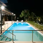 Enervillas Vip With Pool Bbq Вилла