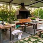 Enervillas Vip With Pool Bbq Вилла