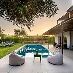 Enervillas Vip With Pool Bbq *
