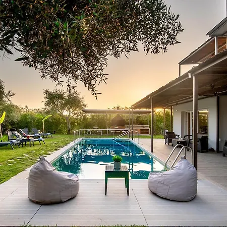 Enervillas Vip With Pool Bbq *