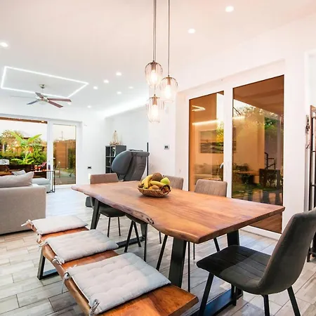 Villa Enervillas Vip With Pool Bbq