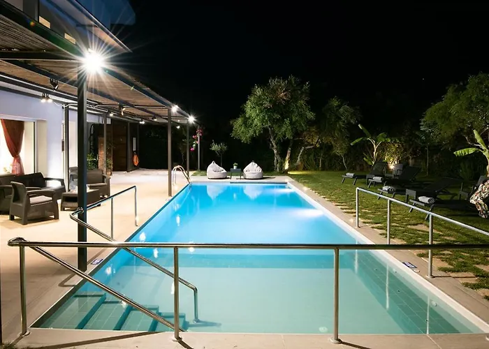 Enervillas Vip With Pool Bbq Vila