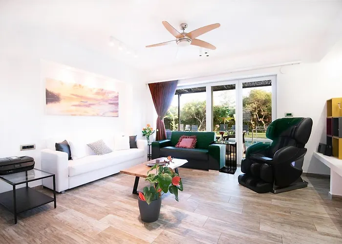 Enervillas Vip With Pool Bbq וילה