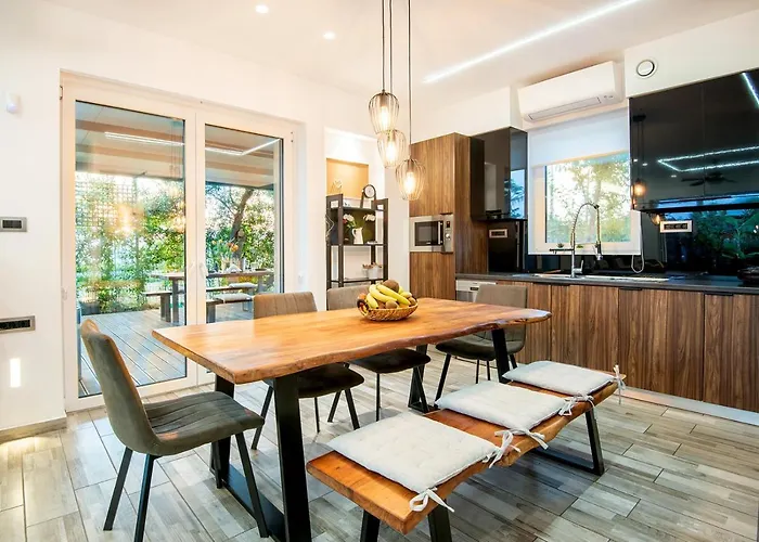 Enervillas Vip With Pool Bbq וילה